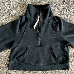 LuluLemon Funnel Neck Crop